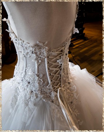 Brautkleid von Faragé Paris - Gr. 38